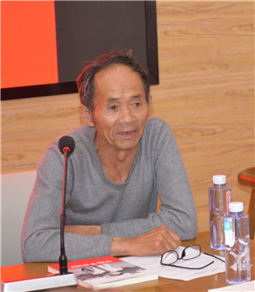 福建新華發(fā)行集團廈門(mén)分公司黨支部舉辦《習近平在廈門(mén)》訪(fǎng)談?wù)咦剷?huì )，開(kāi)展“走進(jìn)軍營(yíng)村”主題黨日活動(dòng)